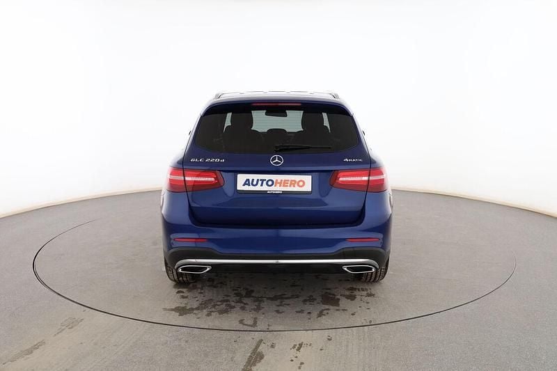 Używany Mercedes GLC220 AMG line 170 KM (125 kW) 2018 Niebieski SUV