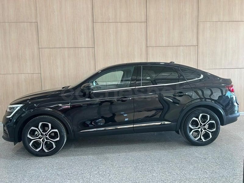 Usado Renault Arkana Zen 145 CV (106 kW) 2022 Negro SUV