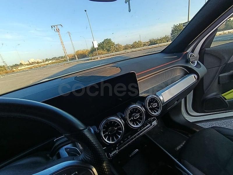 Käytetty Mercedes EQB300 167 kW (228 HP) 2023 Eléctrico Katumaasturi