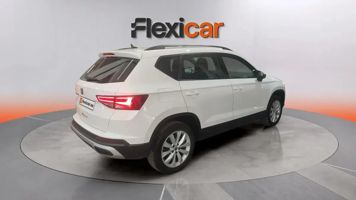 Usado Seat Ateca Style 116 CV (85 kW) 2024 Blanco SUV