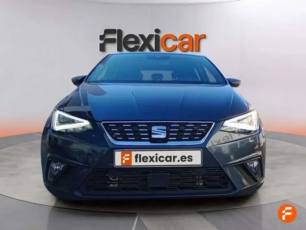 Usado Seat Ibiza 116 CV (85 kW) 2024 Gris Utilitario