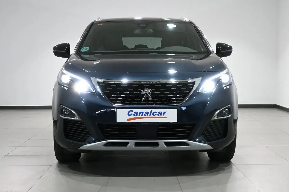 Usado Peugeot 5008 GT-line 130 CV (95 kW) 2018 Azul SUV