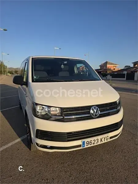Usado VW Multivan Trendline 150 CV (110 kW) 2019 Blanco Monovolumen