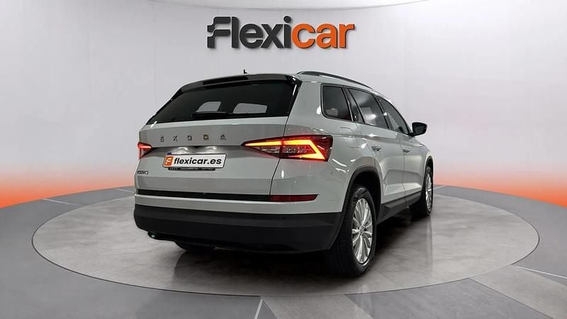 Usado Skoda Kodiaq Ambition 150 CV (110 kW) 2020 Blanco SUV