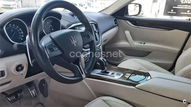 Usado Maserati Ghibli 330 CV (242 kW) 2015 Marrón Berlina
