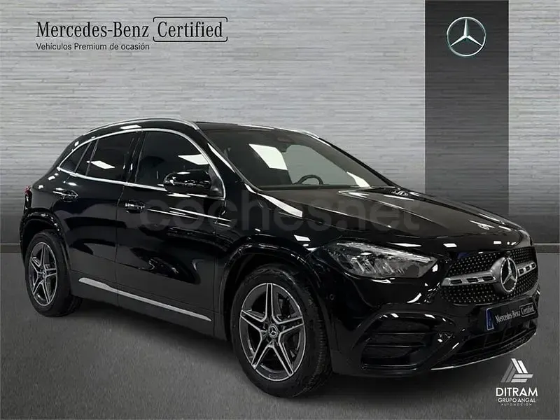Usado Mercedes GLA200 163 CV (119 kW) 2025 Negro SUV