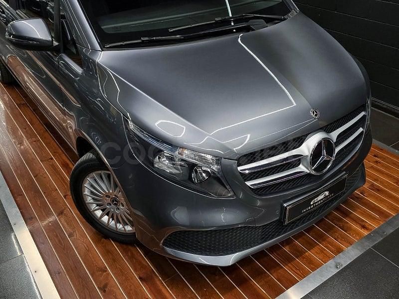 Usado Mercedes V250 Avantgarde 190 CV (139 kW) 2021 Gris / plata Monovolumen
