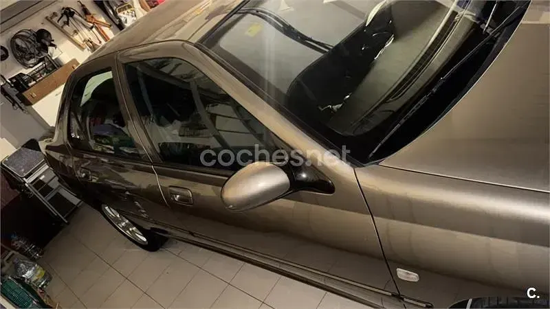 Usado Peugeot 406 118 CV (86 kW) 2003 Gris / plata Berlina