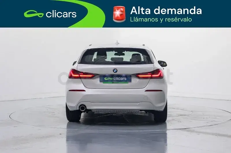 Usado BMW 118 140 CV (102 kW) 2020 Blanco Berlina