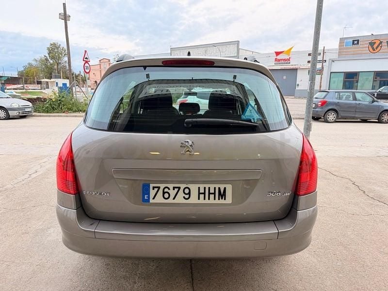 Usado Peugeot 308 SW Access 120 CV (88 kW) 2011 Marrón Familiar