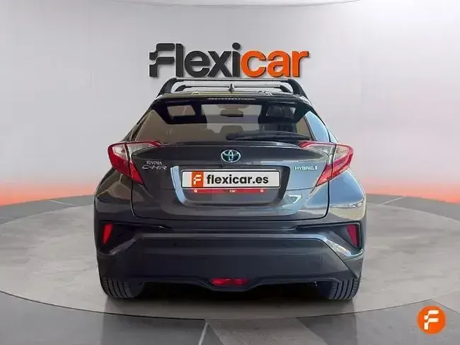 Usado Toyota C-HR Advance 122 CV (89 kW) 2019 Gris SUV
