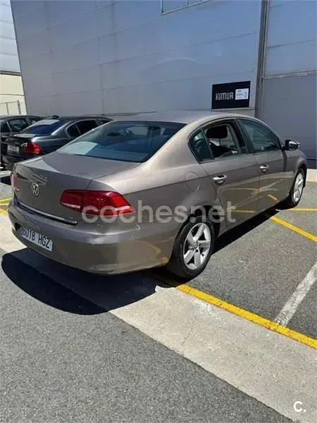 Usado VW Passat Advance 105 CV (77 kW) 2011 Beige Berlina