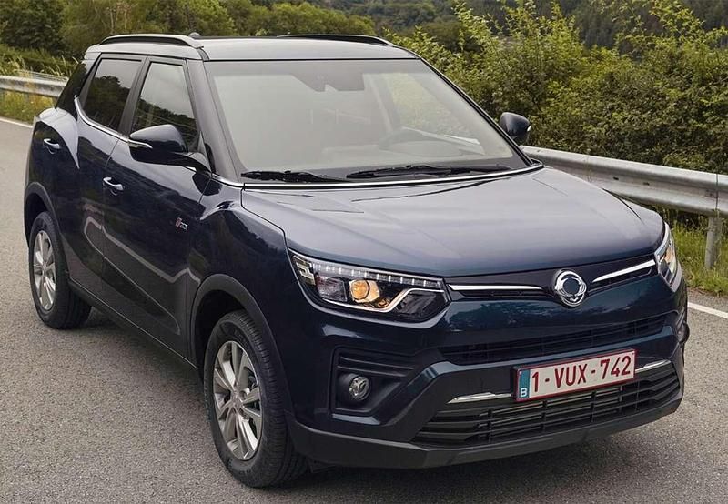 Usado SsangYong Tivoli 128 CV (94 kW) 2022 Gris SUV