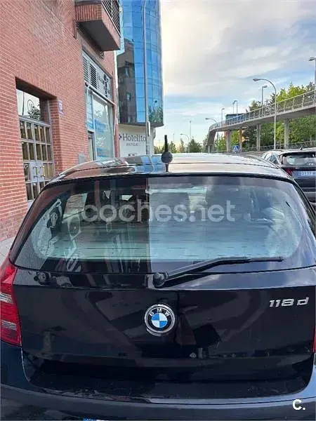 Używany BMW 118 143 KM (105 kW) 2010 Czarny Hatchback
