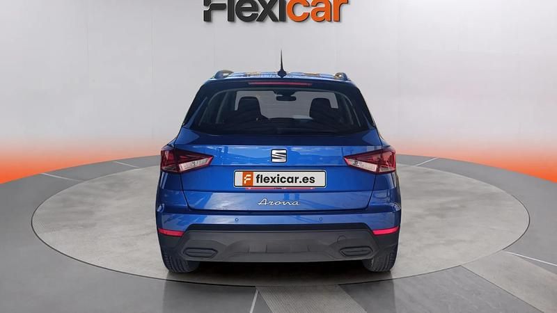 Usado Seat Arona Style 110 CV (80 kW) 2023 Azul SUV