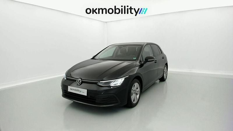 Usado VW Golf VII Life 150 CV (110 kW) 2020 Deep black perleffekt