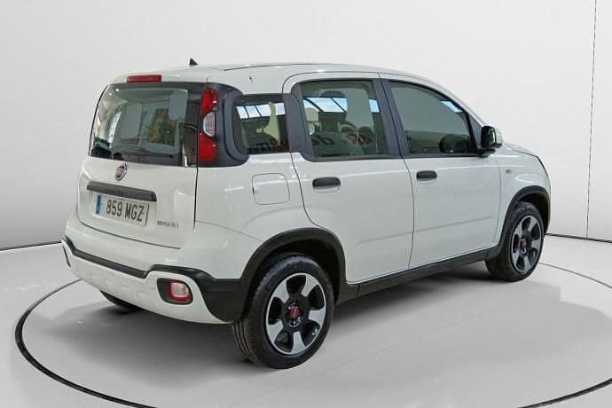 Usado Fiat Panda Cross Cross 69 CV (50 kW) 2023 Utilitario