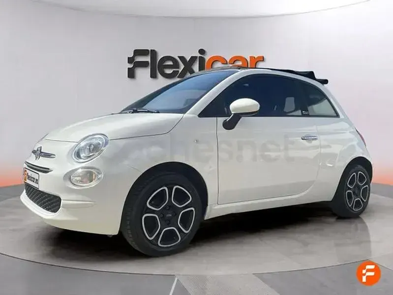 Usado Fiat 500C Club 70 CV (51 kW) 2023 Blanco Descapotable