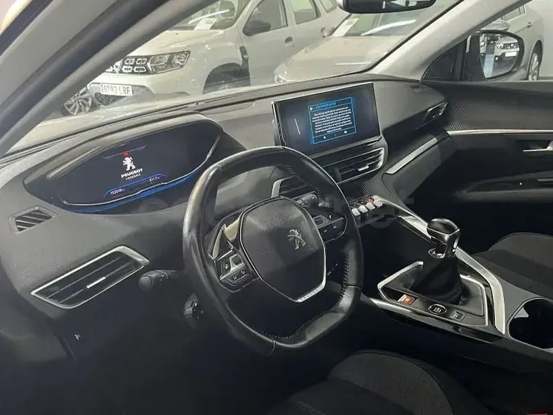 Usado Peugeot 3008 Active 130 CV (95 kW) 2021 Blanco SUV