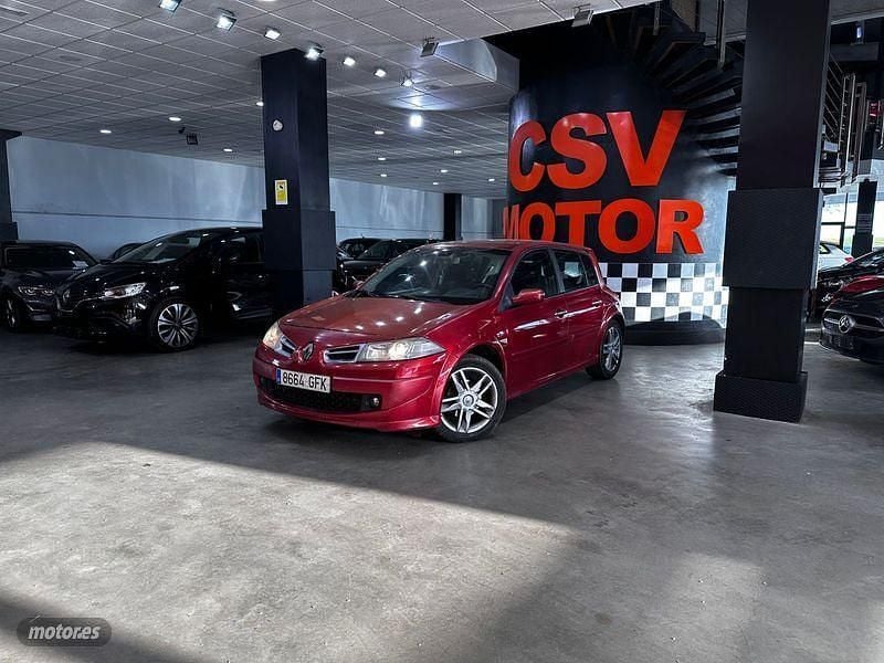Usado Renault Mégane II 150 CV (110 kW) 2008 Rojo Berlina