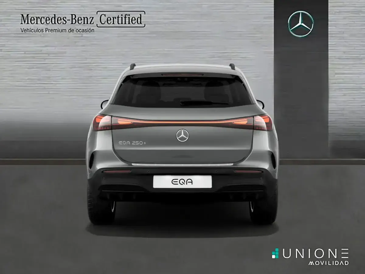 Usado Mercedes EQA250+ AMG 139 kW (190 CV) 2025 Gris SUV