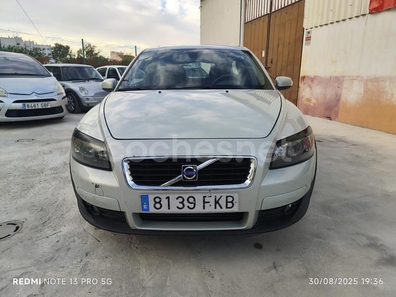 Beige Usado 2007 Volvo C30 Momentum Utilitario | 3999 € (Buen precio) - Imagen 1/4