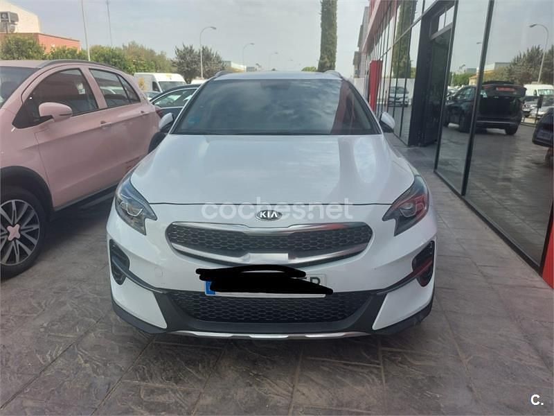 Blanco Usado 2021 Kia XCeed SUV | 18.000 € (Precio justo) - Imagen 1/4