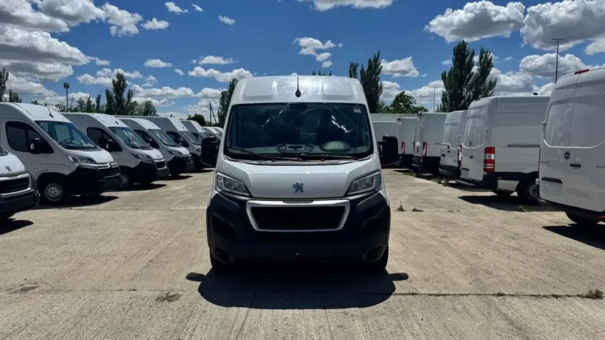 Usado Peugeot Boxer S 139 CV (102 kW) 2022 Blanco Van