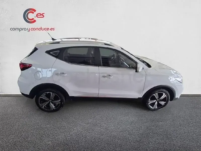 Usado MG ZS Luxury 106 CV (77 kW) 2024 Blanco SUV