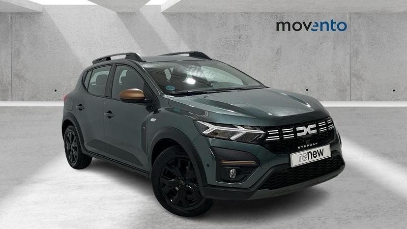 Verde Usado 2024 Dacia Sandero Extreme Berlina | 17.910 € (Un poco caro) - Imagen 1/4