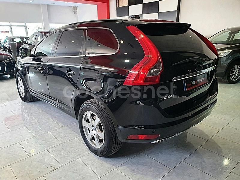 Usado Volvo XC60 Momentum 190 CV (139 kW) 2017 Negro SUV