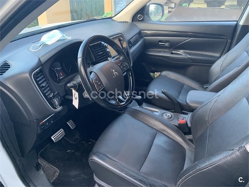 Blanco Usado 2016 Mitsubishi Outlander SUV | 16.900 € (Precio justo) - Imagen 1/4
