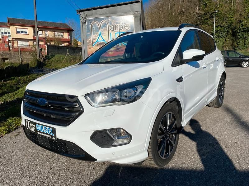 Blanco Usado 2018 Ford Kuga ST-Line SUV | 16.995 € (Caro) - Imagen 1/4