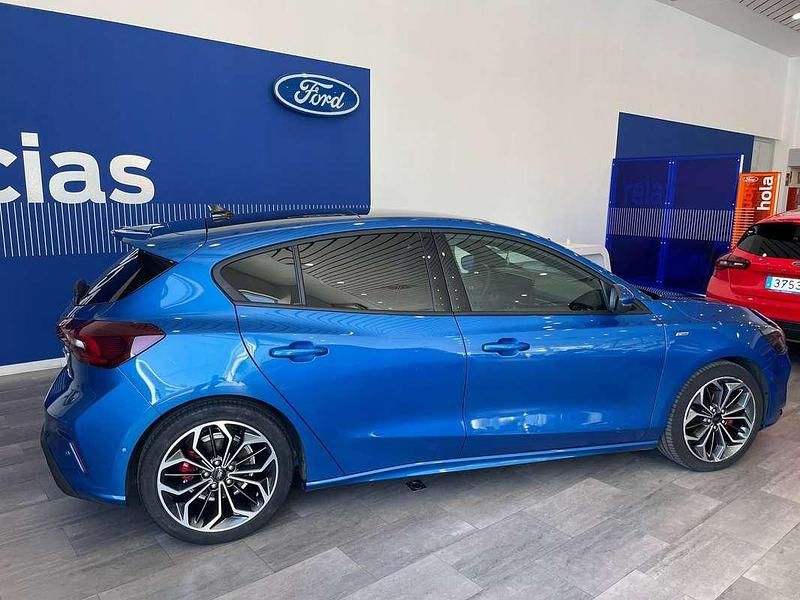 Usado Ford Focus ST-Line X 125 CV (91 kW) 2023 Azul Utilitario