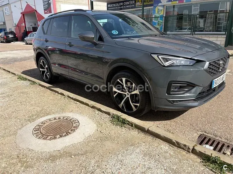 Usado Seat Tarraco 4Drive 200 CV (147 kW) 2022 Gris / plata SUV