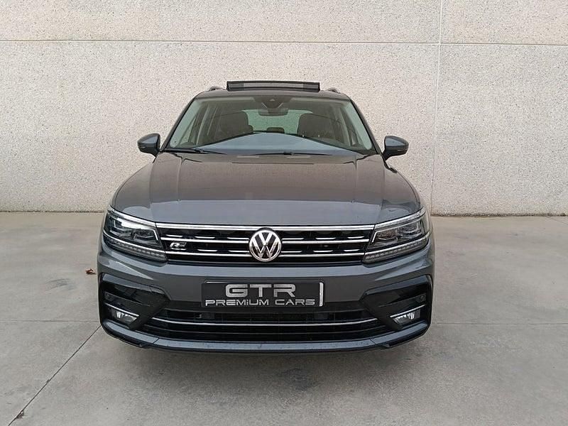 Usado VW Tiguan R-line 150 CV (110 kW) 2020 Gris / plata SUV