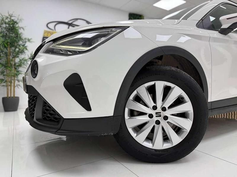 Usado Seat Arona Style 110 CV (80 kW) 2021 Blanco SUV