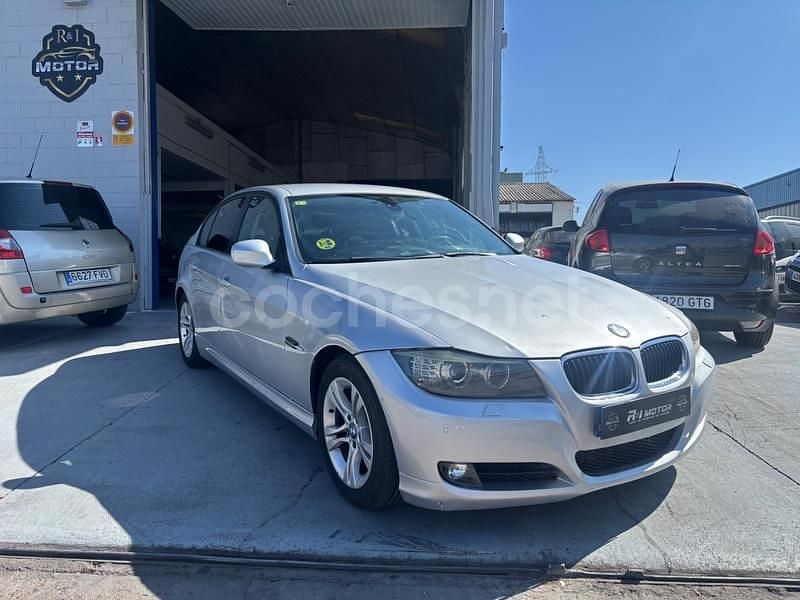 Gris / plata Usado 2011 BMW 320 Sport Line Berlina | 5900 € (Super precio) - Imagen 1/4