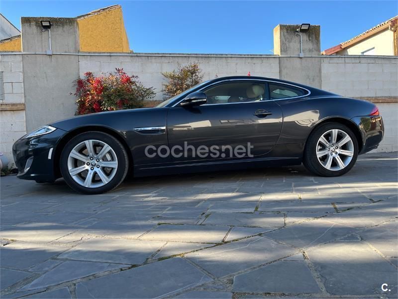 Negro Usado 2012 Jaguar XK Portfolio Coupe | 23.900 € (Buen precio) - Imagen 1/4