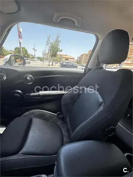 Usado Mini Cooper D 116 CV (85 kW) 2016 Gris / plata Utilitario