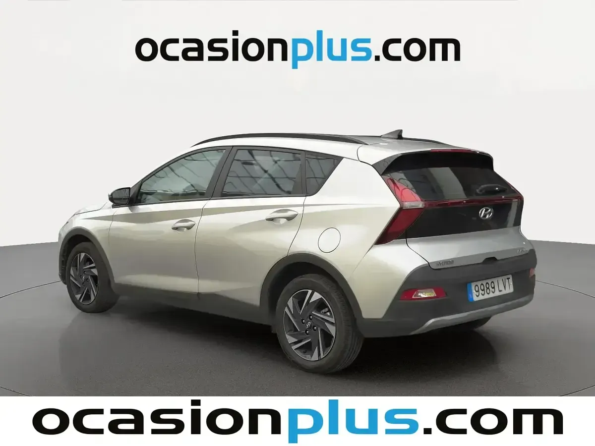 Usado Hyundai Bayon 84 CV (61 kW) 2021 Gris SUV