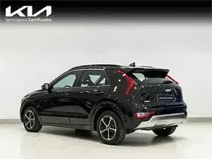 Usado Kia Niro 141 CV (103 kW) 2024 Negro SUV