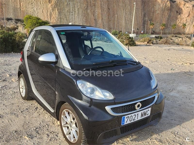 Usado Smart ForTwo Cabrio Passion 71 CV (52 kW) 2014 Negro Descapotable