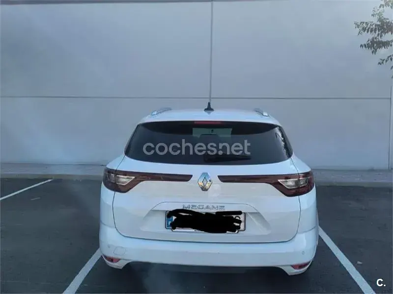 Usado Renault Mégane GrandTour LIMITED 95 CV (69 kW) 2019 Blanco Familiar