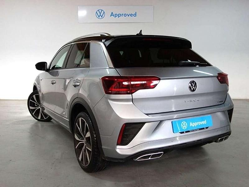 Usado VW T-Roc R-line 190 CV (139 kW) 2024 Plateado SUV