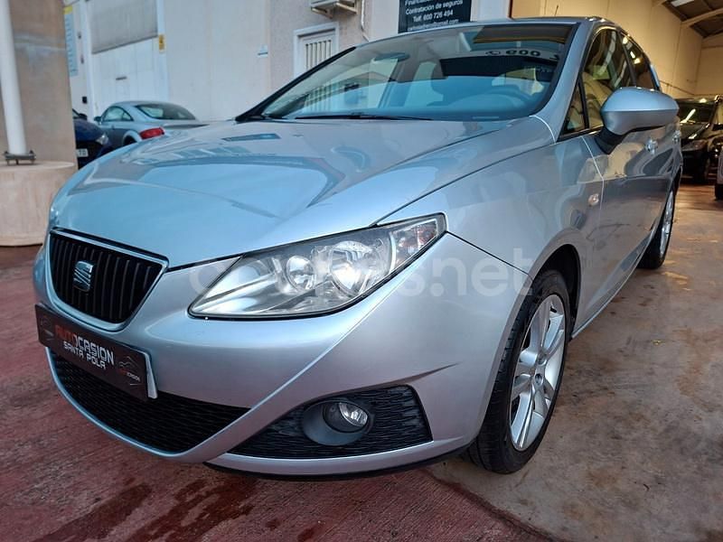 Usado Seat Ibiza Copa 90 CV (66 kW) 2011 Gris / plata Berlina