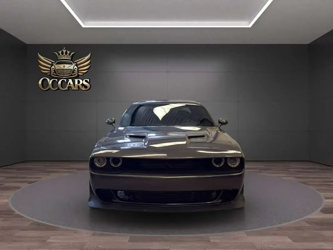 Usado Dodge Challenger SXT 309 CV (227 kW) 2023 Gris Coupe