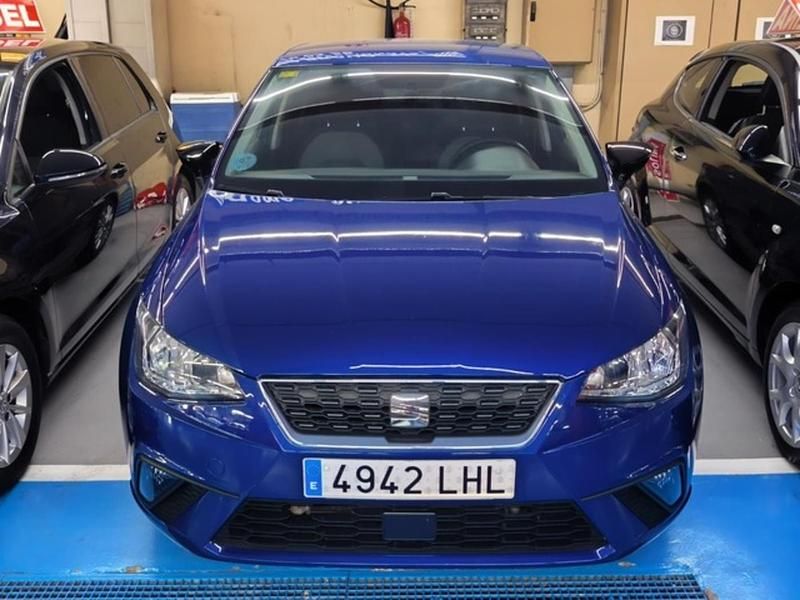 Usado Seat Ibiza Style 95 CV (69 kW) 2020 Azul Utilitario