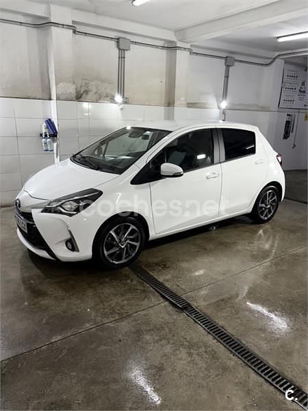 Blanco Usado 2020 Toyota Yaris Berlina | 10.900 € (Buen precio) - Imagen 1/4