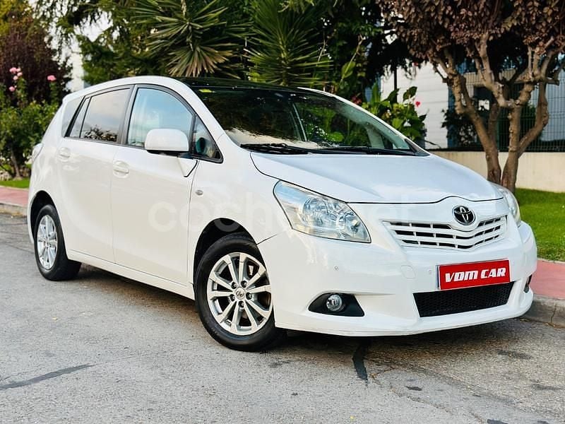 Blanco Usado 2011 Toyota Verso Active Monovolumen | 8990 € (Precio justo) - Imagen 1/4